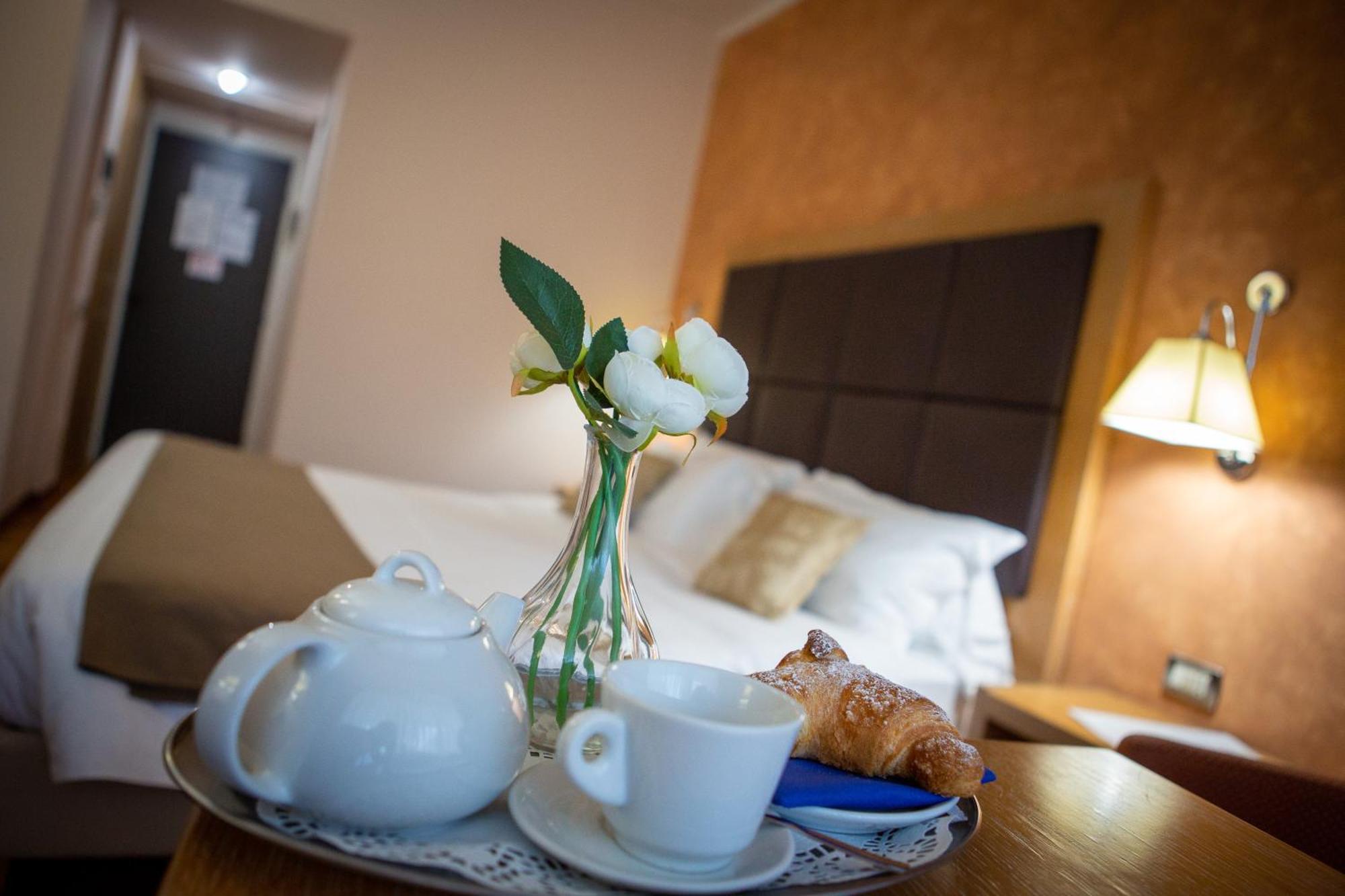 Hotel Palace Del Conero Osimo Εξωτερικό φωτογραφία
